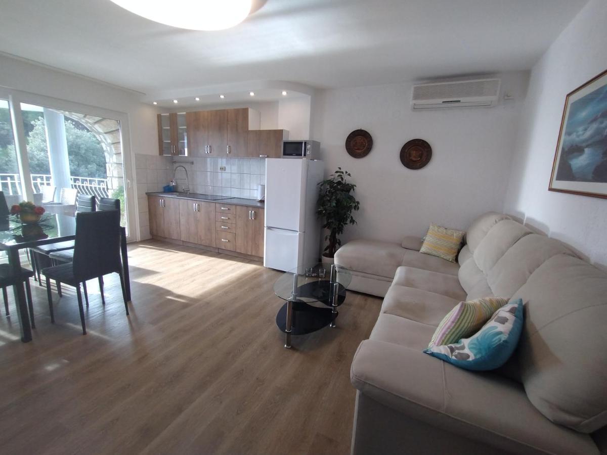 Apartments Ana - Rovinj Bagian luar foto