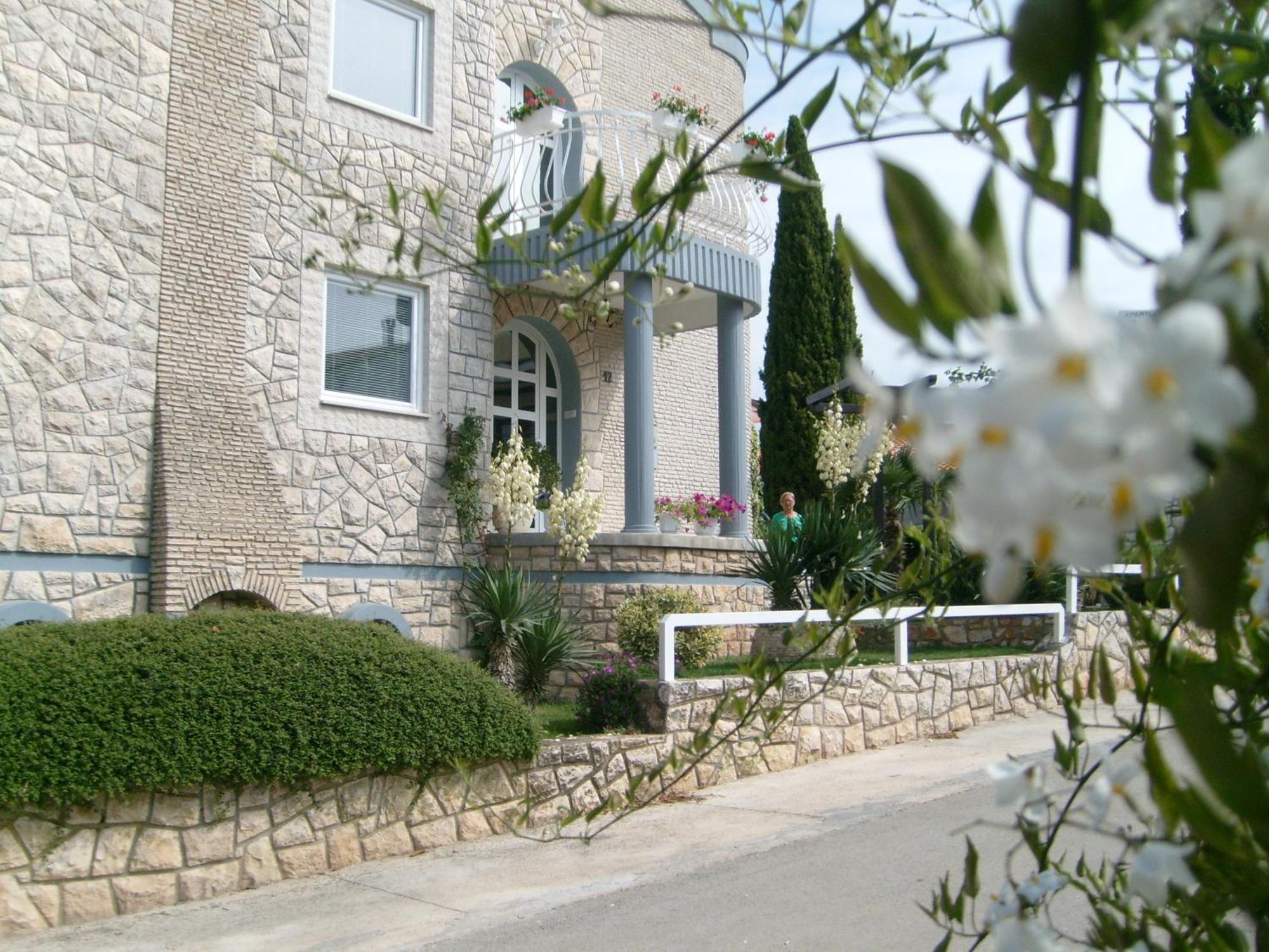 Apartments Ana - Rovinj Bagian luar foto